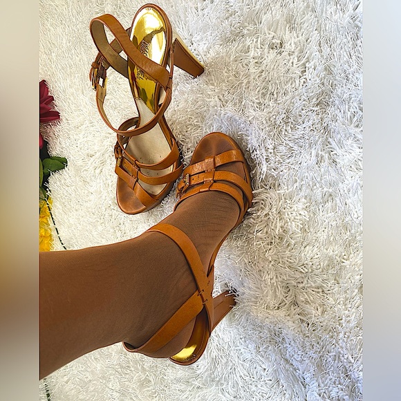 MICHAEL Michael Kors Shoes - MICHAEL KORS….. brand women shoes size 10. Brown color with golden trim heels
